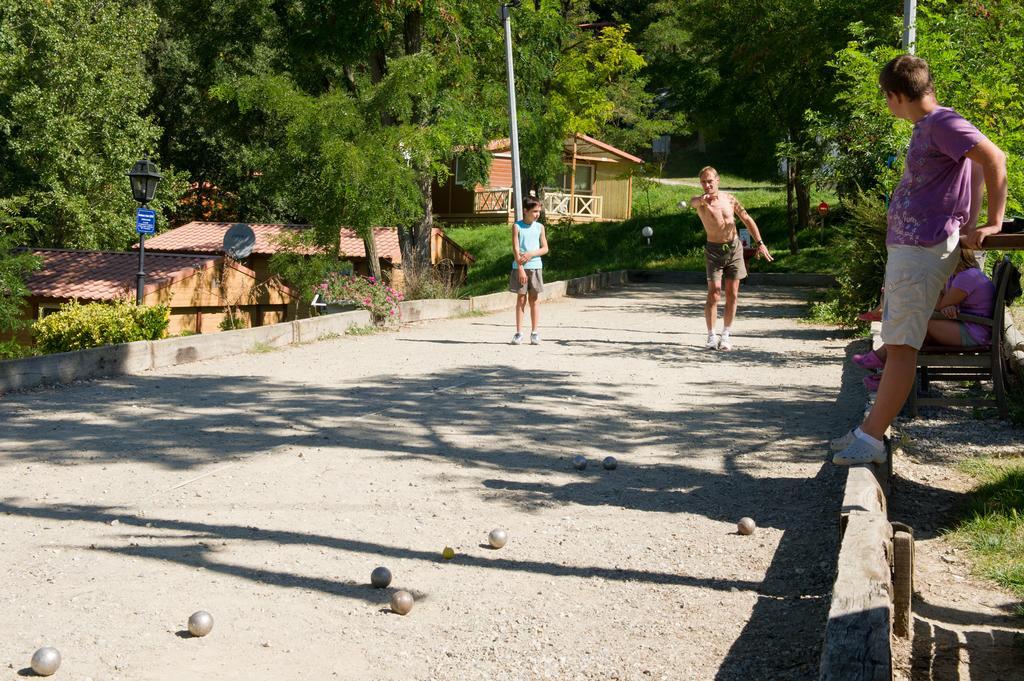 Le Bourdieu Hotel Durfort  Luaran gambar